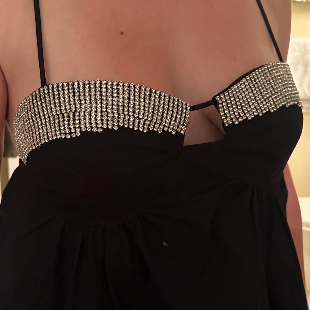 Zara cotton top with spaghetti straps and rhinestones on bust 
Size Medium